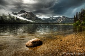 stnly_lk_storm_001.jpg